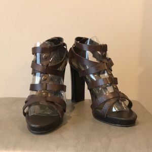 Simply Vera Wang leather gladiator sandals.